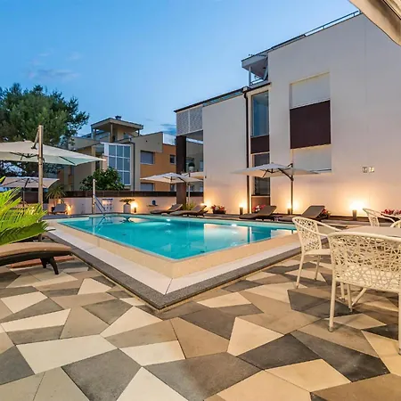 Cozy In With Kitchen Apartament Privlaka (Zadar)